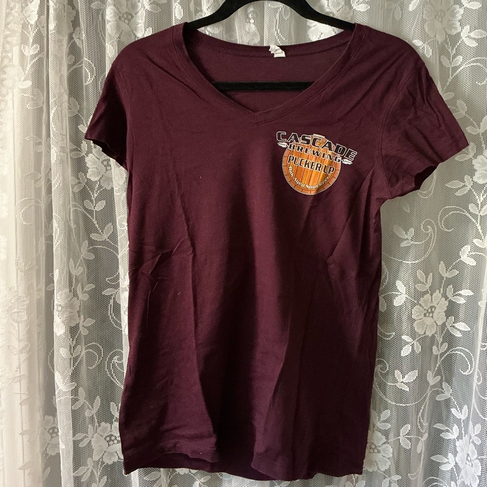 Women's Maroon V-Neck Top size large